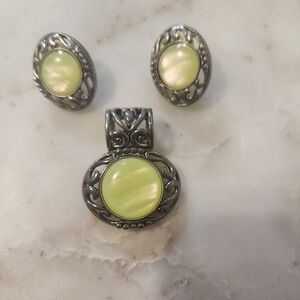 Vintage Green Stone Pendant & Earring Set W Filagree Detailing. Cabochon Shape.